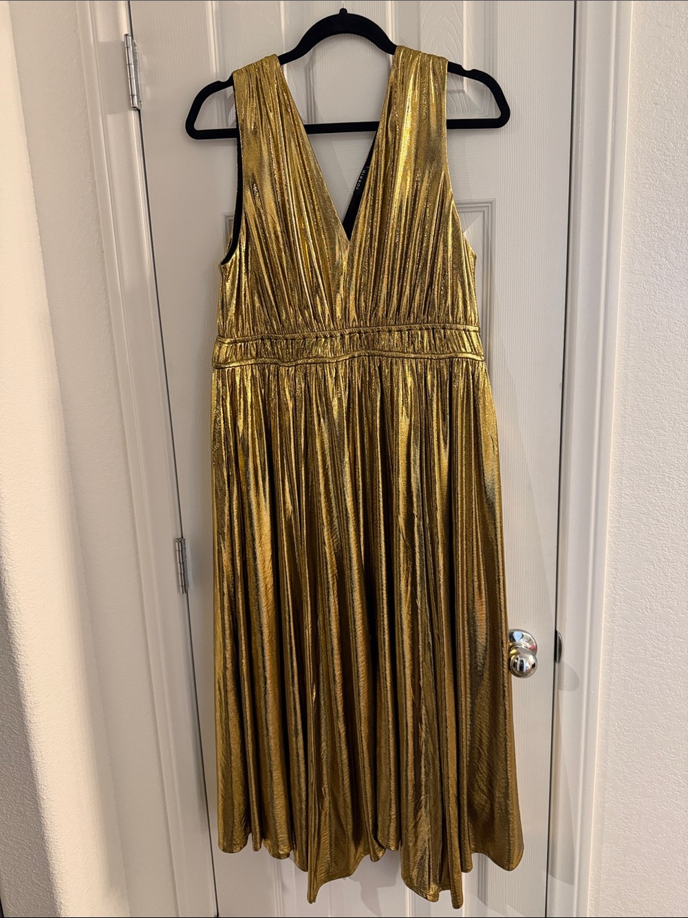 torrid Gold Metallic V-Neck Maxi Dress NWT Size 0